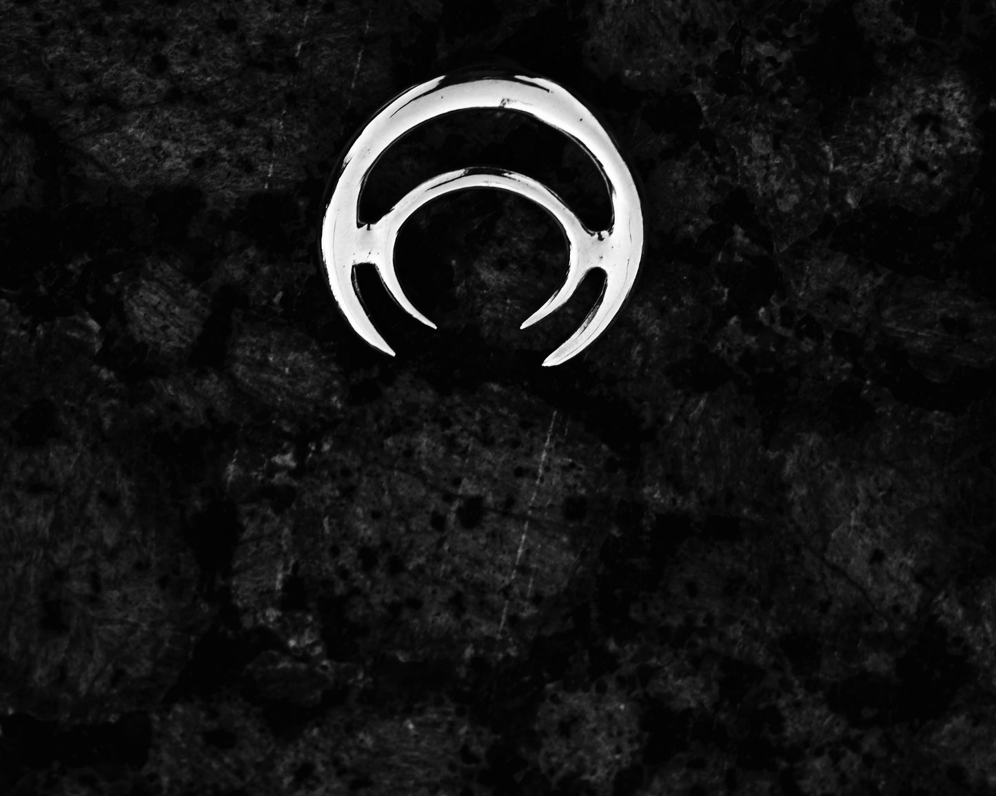 Aurei choker