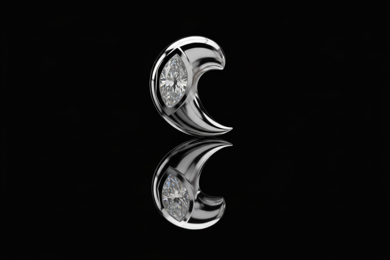 Crescent Earstud